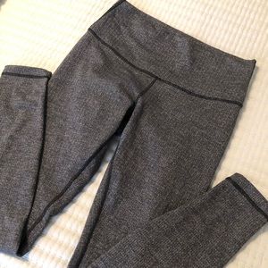 Lulu Wunder Under leggings